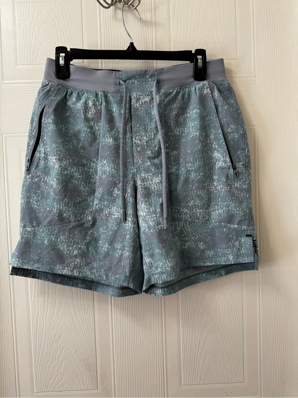 lululemon athletica Gray Teal Patterned Swim Hybrids